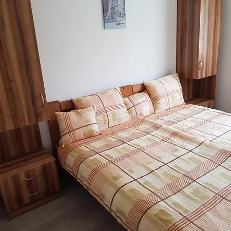 Lejlighed Falevel Apartmanhaz
