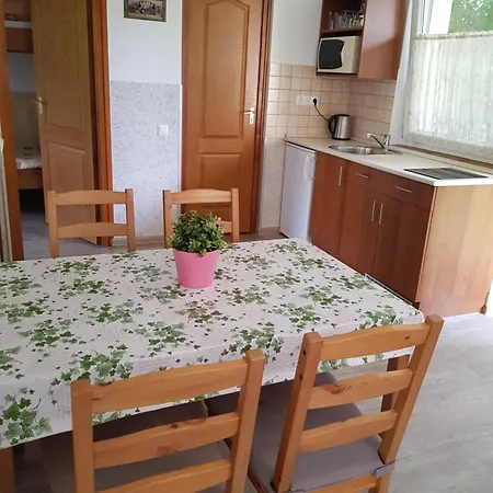 Falevel Apartmanhaz
