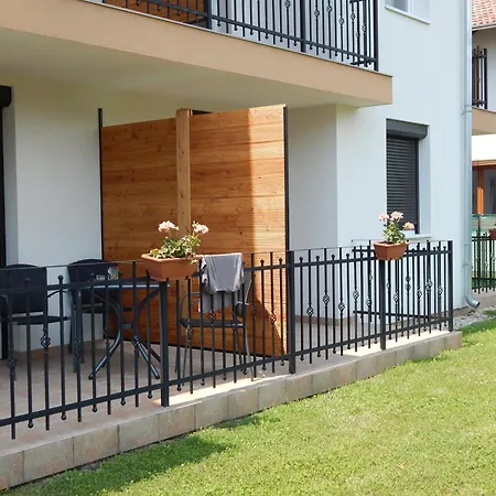 Falevel Apartmanhaz Lejlighed