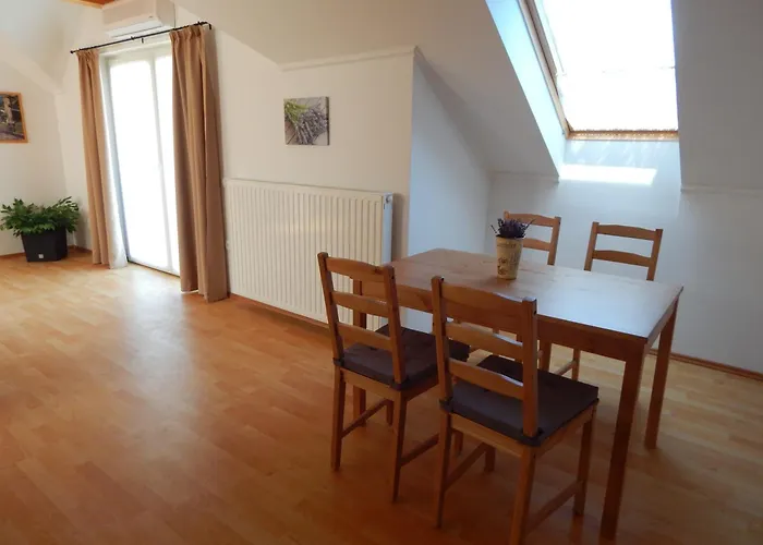 Falevel Apartmanhaz